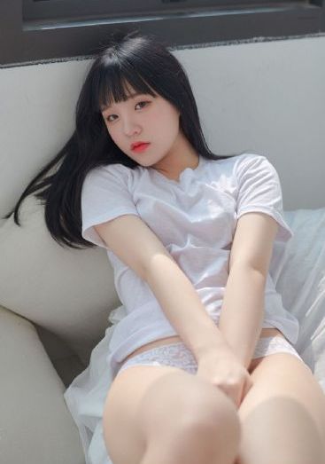 亚洲人娇小双渗透_迅雷在线观看