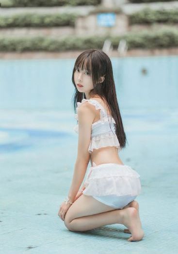 ktv公主被客人摸出水_1080P超清在线观看