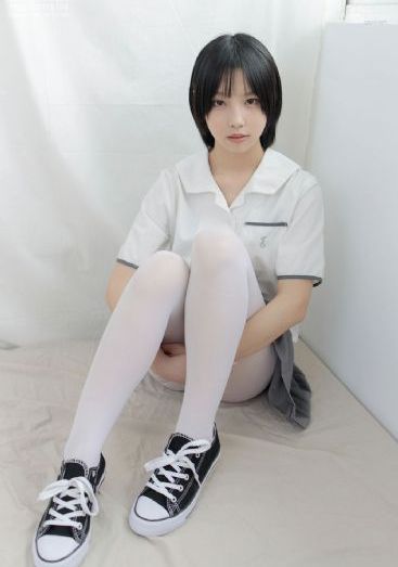 水蜜桃和水蜜桃V2_BD英语高清免费观看