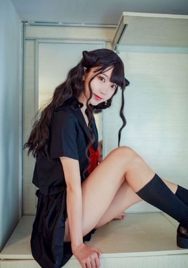 JIZZ国产丝袜18老师女人生_BD国语免费在线观看