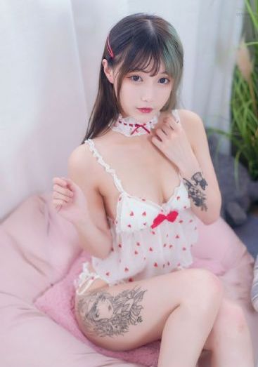 诱人的女老板在线观看_DVD电影在线看