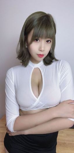 一个大美女死的视频_1080在线手机播放